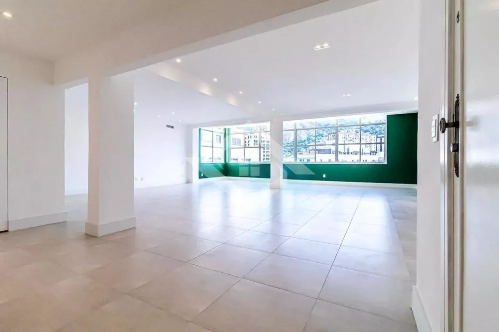 Apartamento à venda com 3 quartos, 225m² - Foto 9