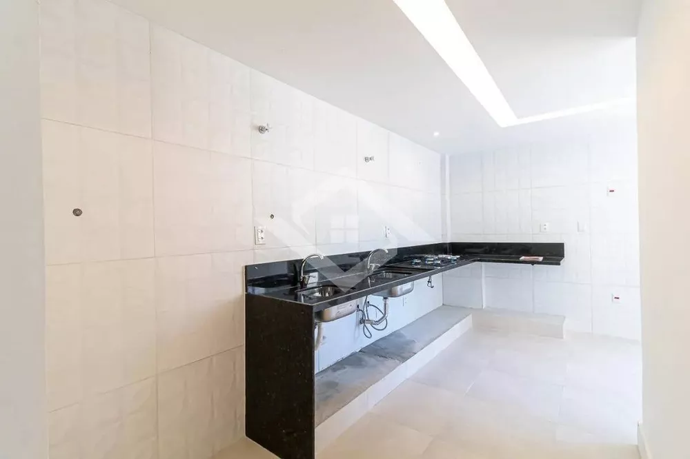 Apartamento à venda com 3 quartos, 225m² - Foto 10