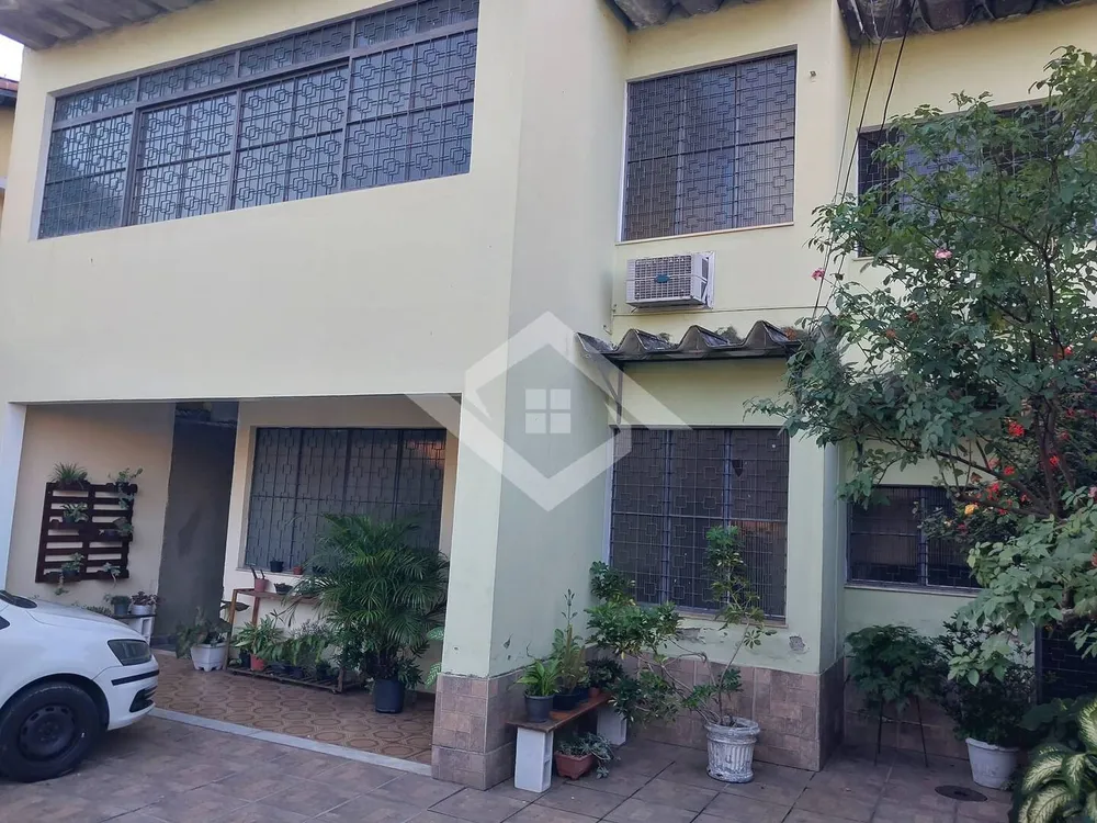 Casa, 5 quartos, 250 m² - Foto 1