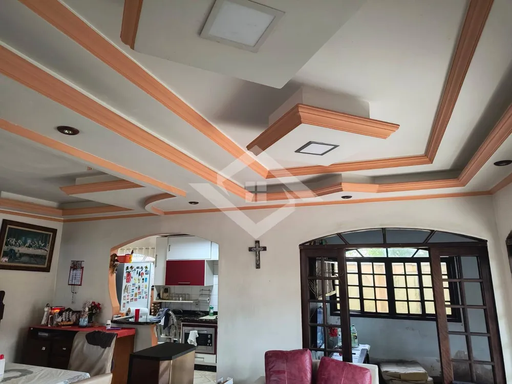 Casa, 5 quartos, 312 m² - Foto 2