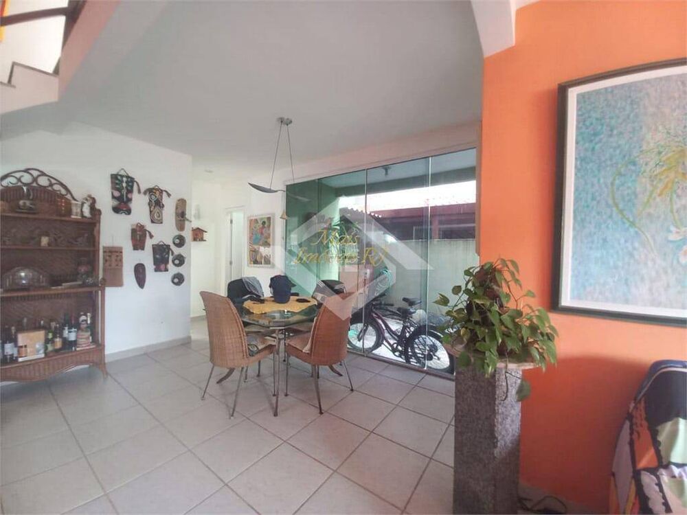 Casa à venda com 3 quartos, 1322m² - Foto 4