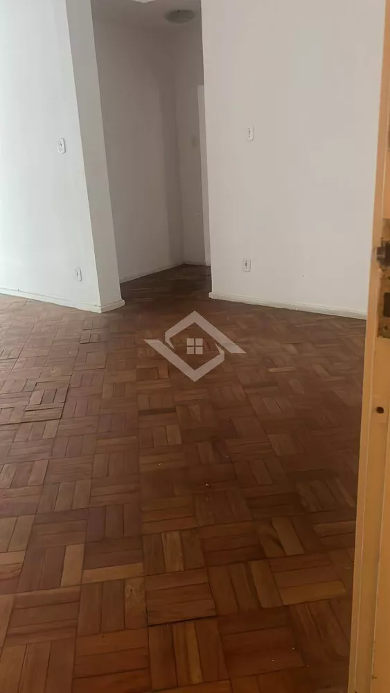 Apartamento à venda com 3 quartos, 103m² - Foto 2