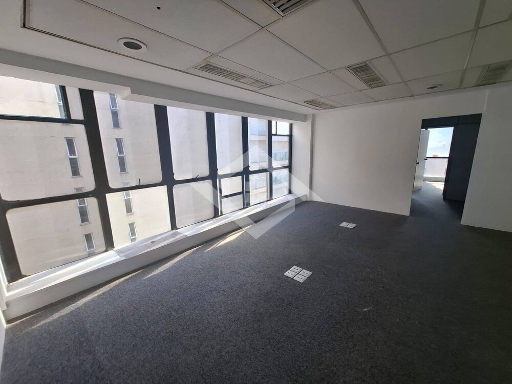 Prédio Inteiro para alugar, 81m² - Foto 2