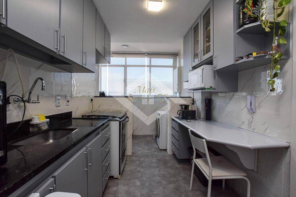 Apartamento à venda com 3 quartos, 200m² - Foto 7