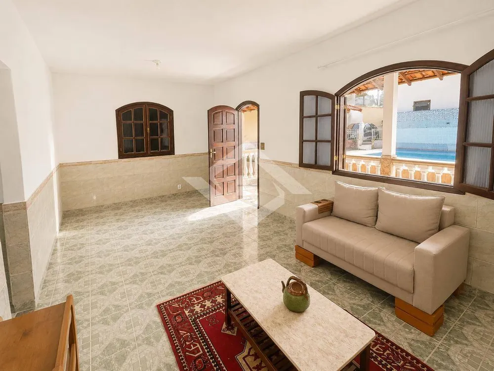 Casa, 4 quartos, 200 m² - Foto 2