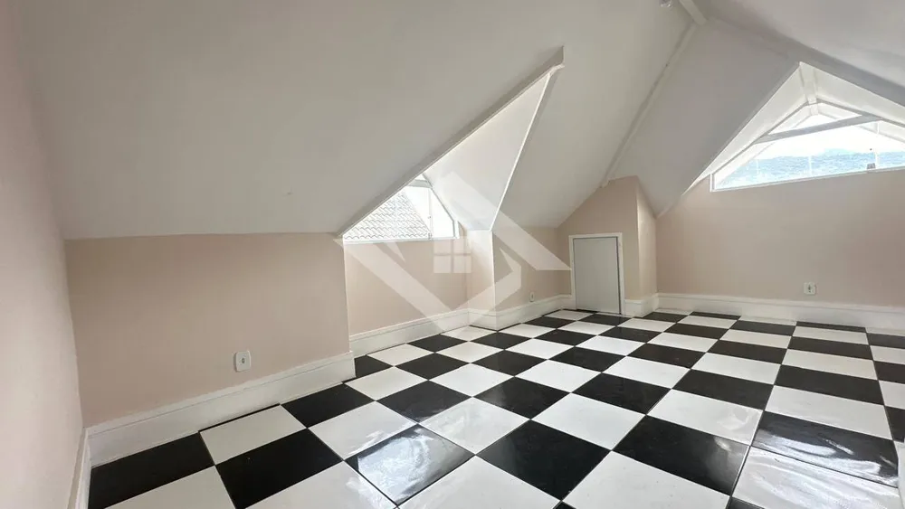 Casa, 4 quartos, 280 m² - Foto 32