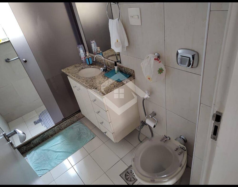 Apartamento à venda com 2 quartos, 70m² - Foto 18