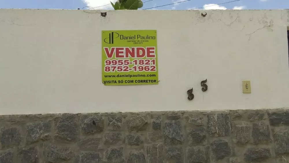 Casa à venda com 3 quartos, 300m² - Foto 2