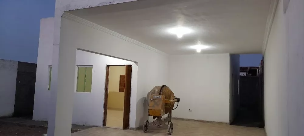 Casa à venda com 2 quartos, 200m² - Foto 3