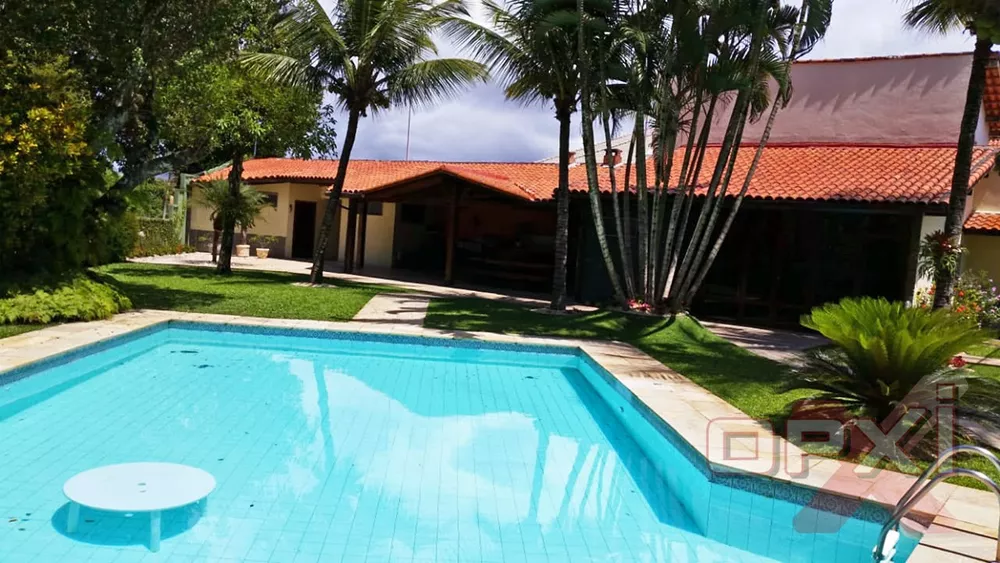 Casa de Condomínio à venda com 6 quartos, 755m² - Foto 2