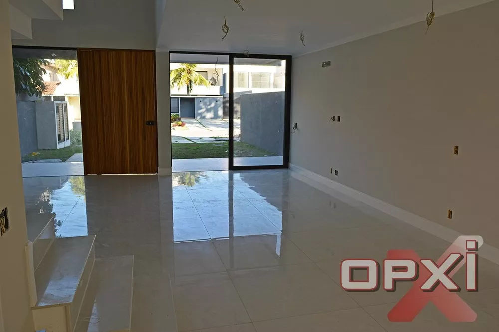 Casa de Condomínio à venda com 4 quartos, 351m² - Foto 4