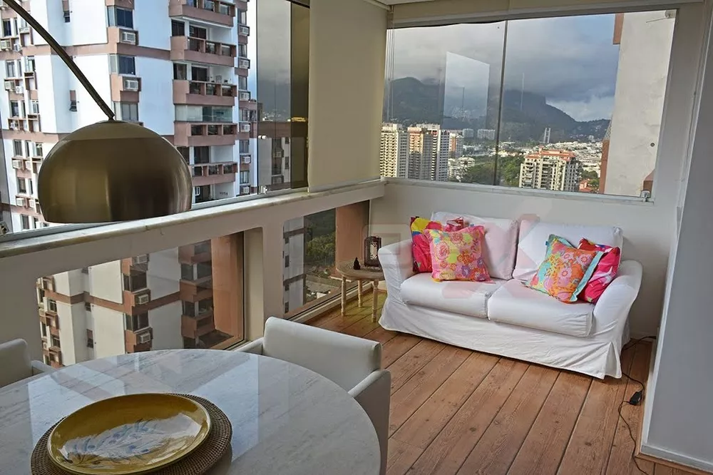 Apartamento à venda com 3 quartos, 127m² - Foto 8