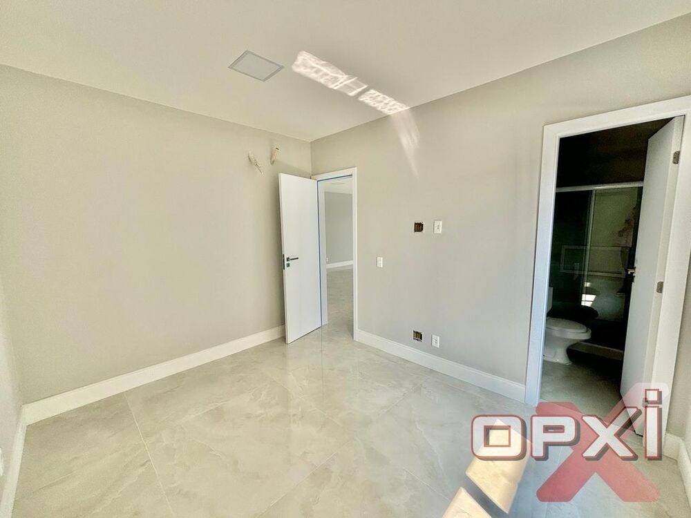 Casa de Condomínio à venda com 5 quartos, 328m² - Foto 12