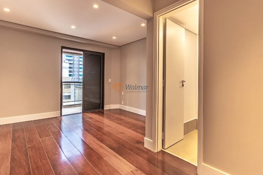 Cobertura, 4 quartos, 244 m² - Foto 2
