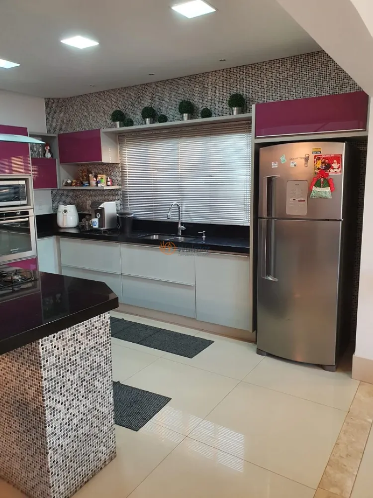 Casa, 3 quartos, 320 m² - Foto 8