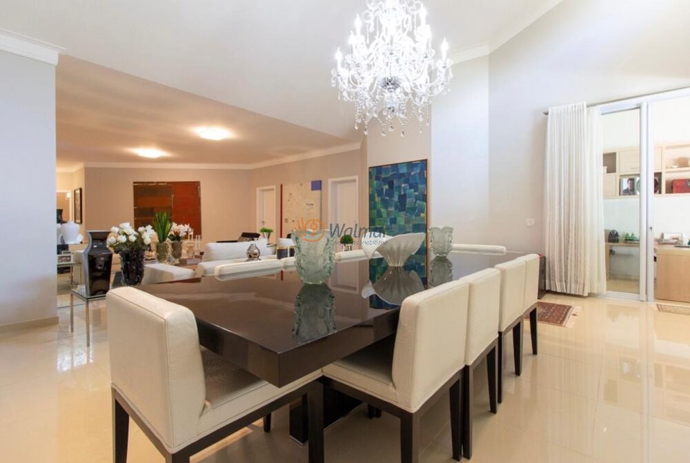 Casa à venda e aluguel com 4 quartos, 495m² - Foto 1