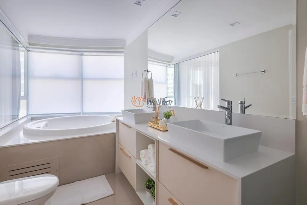 Apartamento, 3 quartos, 182 m² - Foto 1
