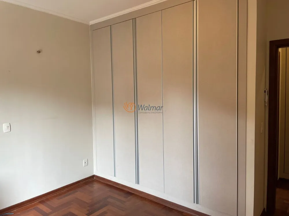 Casa, 4 quartos, 313 m² - Foto 2