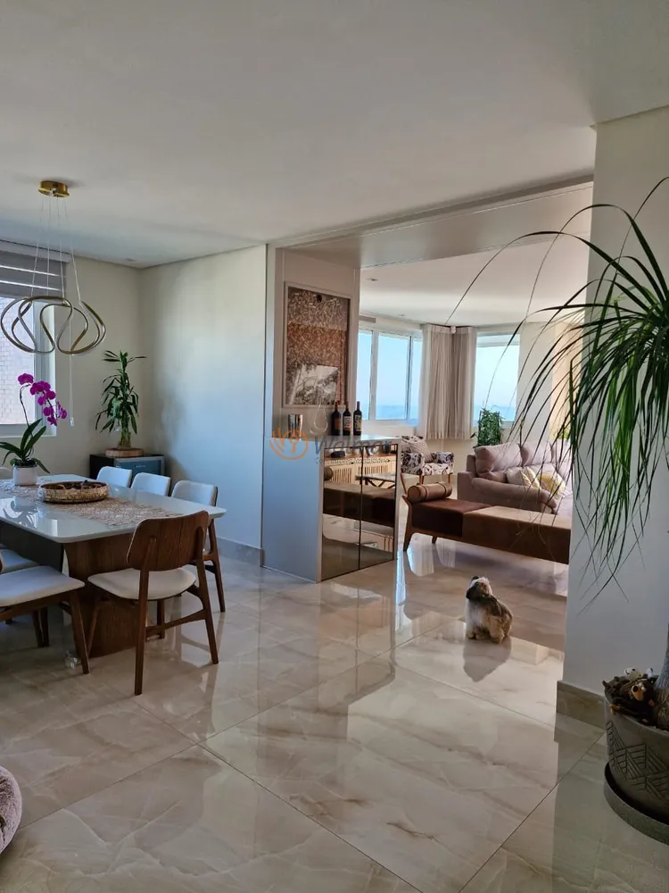 Cobertura, 4 quartos, 215 m² - Foto 2