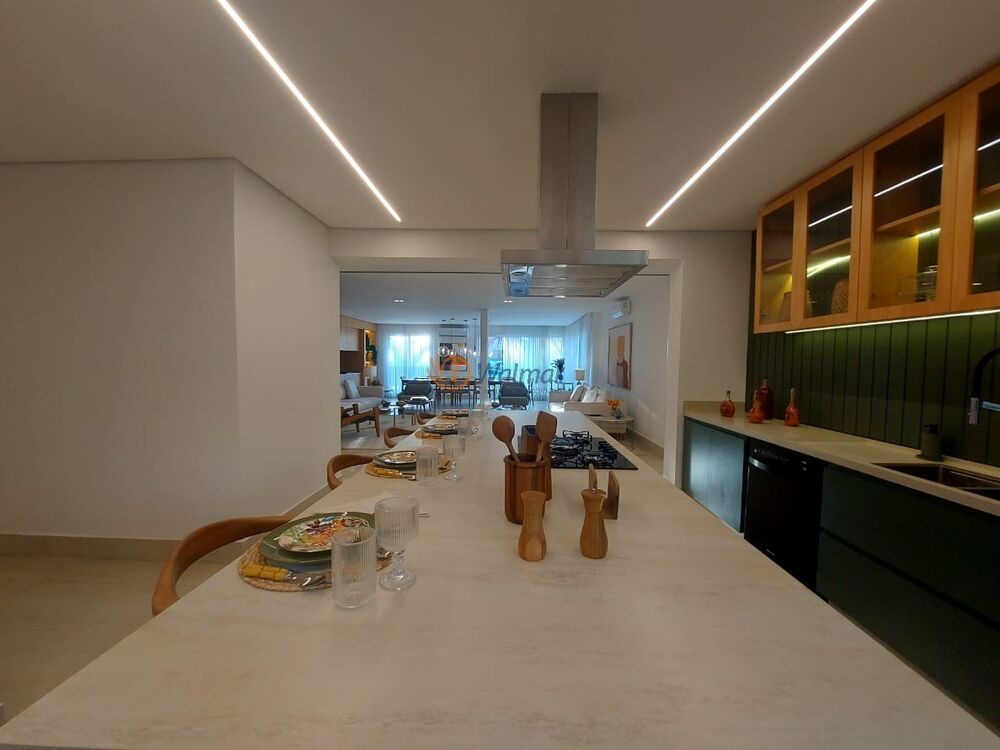 Apartamento à venda com 3 quartos, 221m² - Foto 18