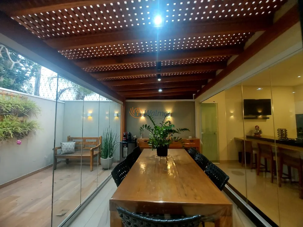 Casa, 3 quartos, 189 m² - Foto 2