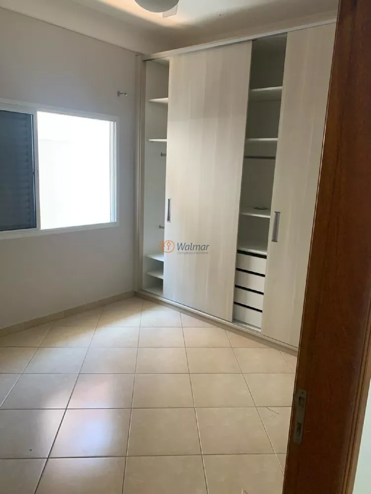 Casa para alugar com 4 quartos, 250m² - Foto 12