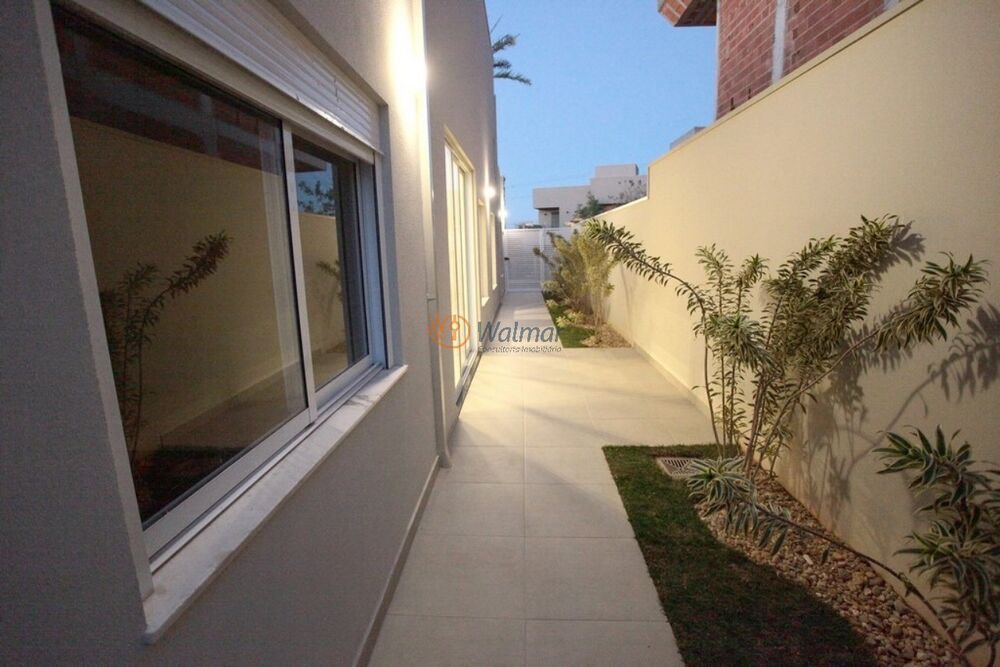 Casa, 4 quartos, 350 m² - Foto 13