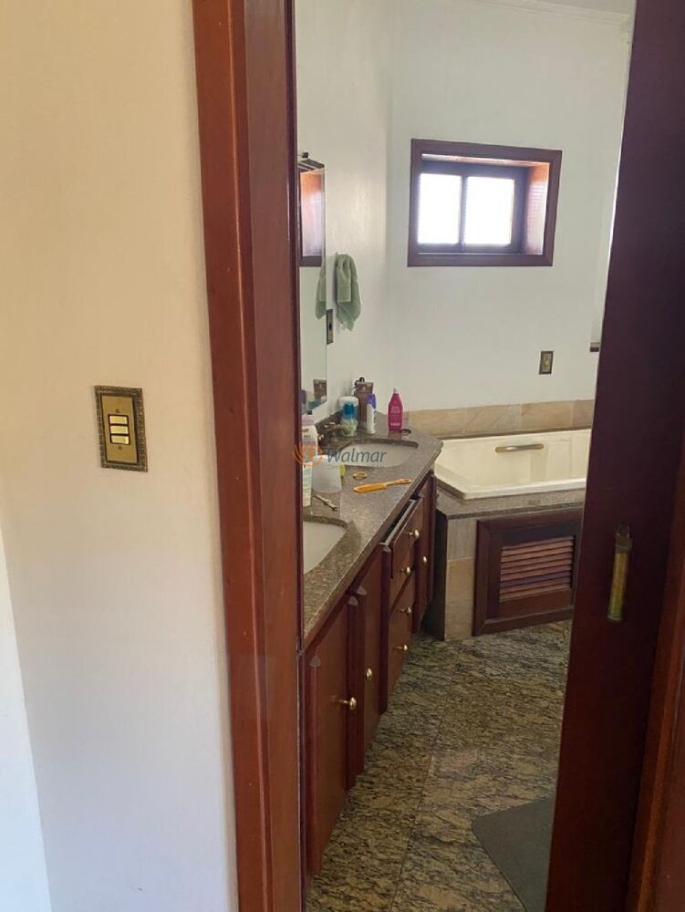 Casa à venda com 4 quartos, 335m² - Foto 15