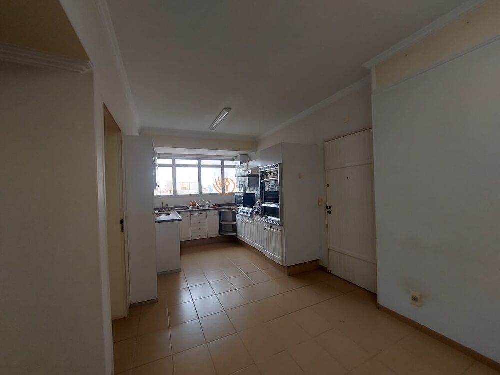 Apartamento à venda com 4 quartos, 186m² - Foto 5