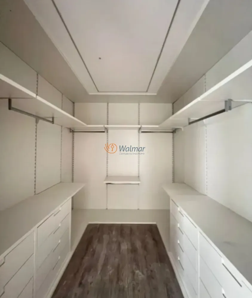 Apartamento, 3 quartos, 222 m² - Foto 1