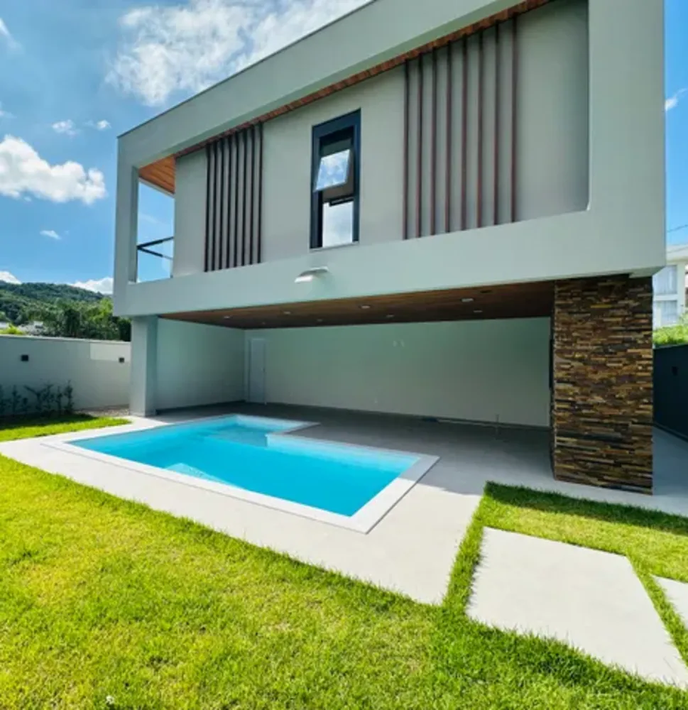 Casa, 3 quartos, 250 m² - Foto 1