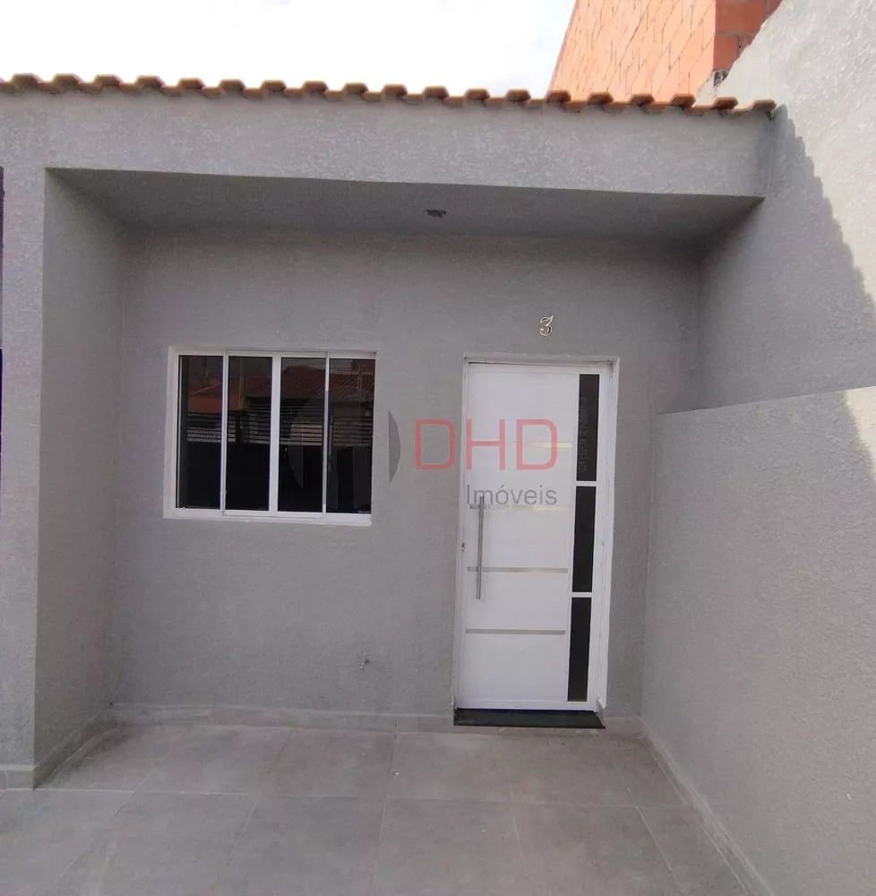 Casa à venda com 2 quartos, 58m² - Foto 2