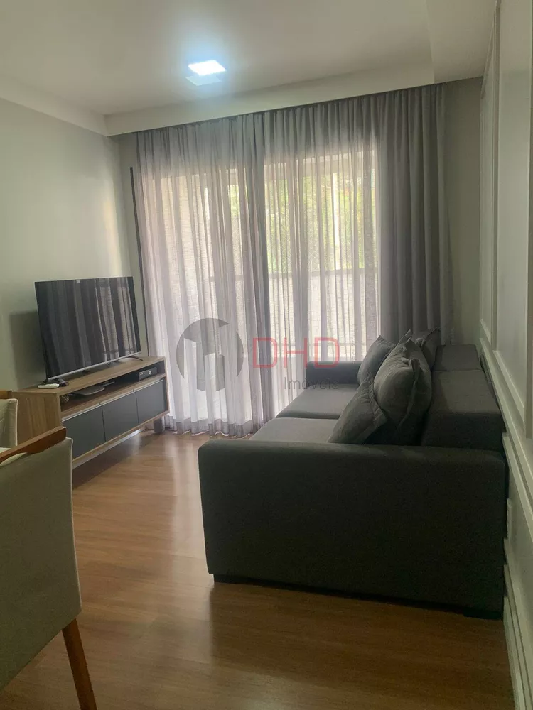 Apartamento à venda com 2 quartos, 62m² - Foto 1