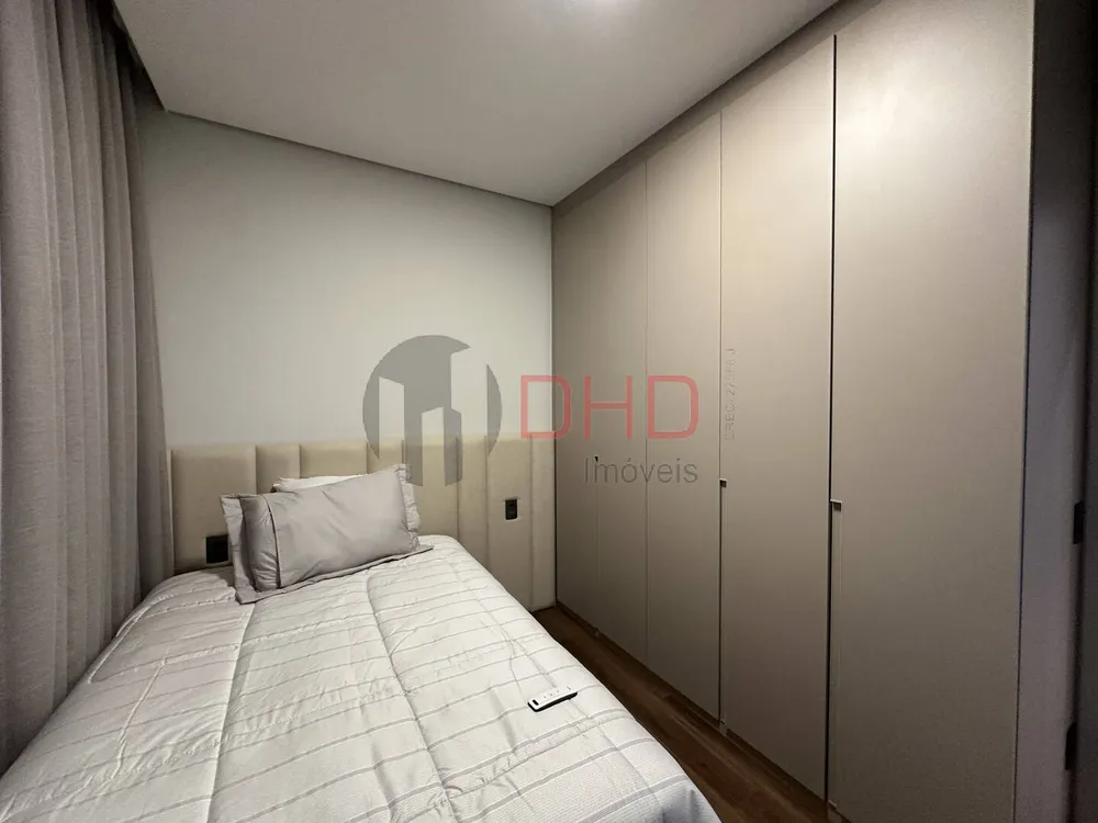 Casa, 4 quartos, 249 m² - Foto 1