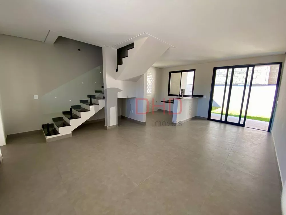 Casa de Condomínio à venda com 3 quartos, 141m² - Foto 3