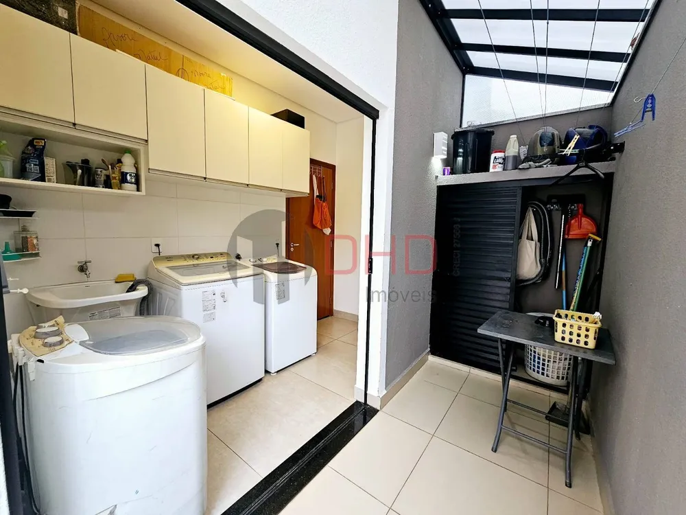 Casa, 4 quartos, 240 m² - Foto 13