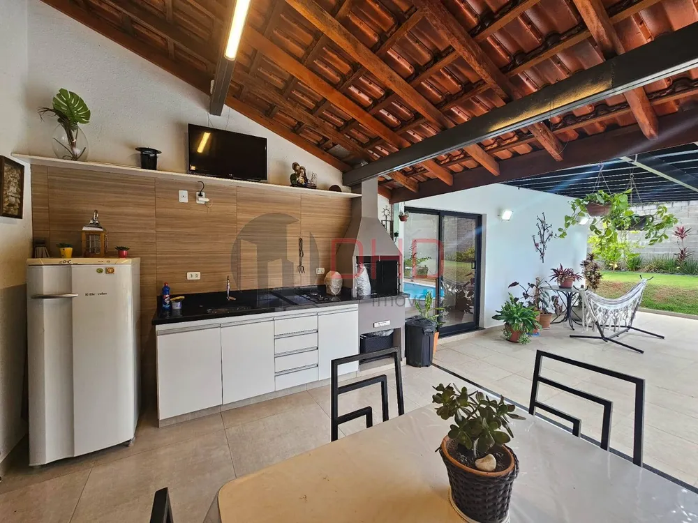 Casa, 4 quartos, 240 m² - Foto 2