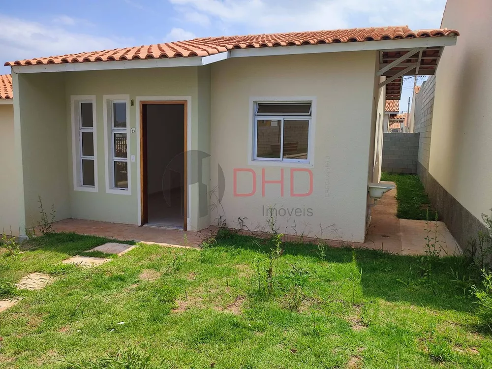 Casa à venda com 2 quartos, 50m² - Foto 2