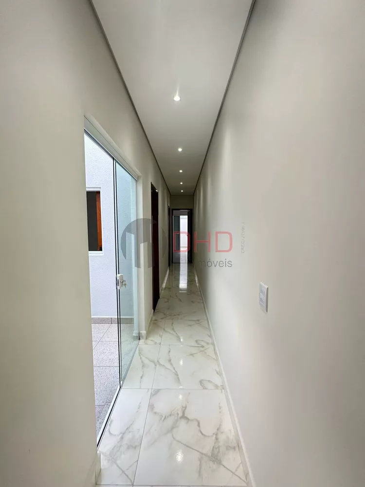 Casa à venda com 2 quartos, 55m² - Foto 3