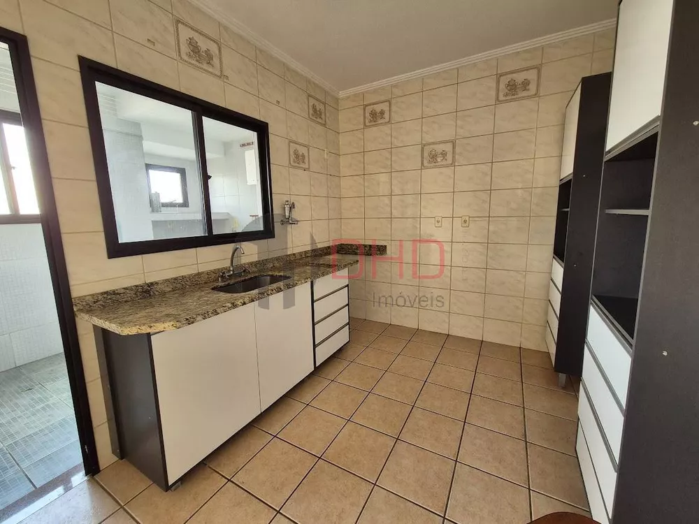 Apartamento à venda com 3 quartos, 109m² - Foto 4