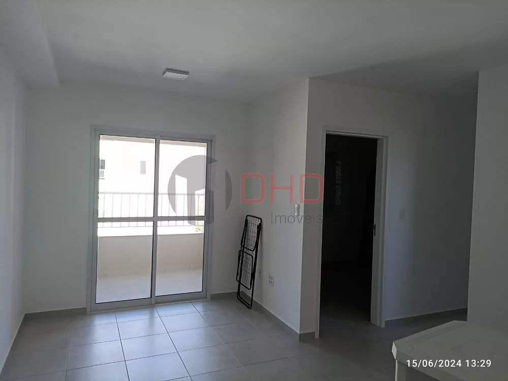 Apartamento à venda com 2 quartos, 62m² - Foto 2