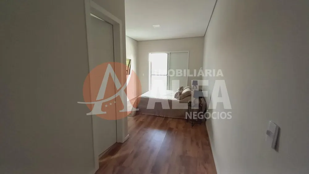 Casa, 3 quartos, 232 m² - Foto 2