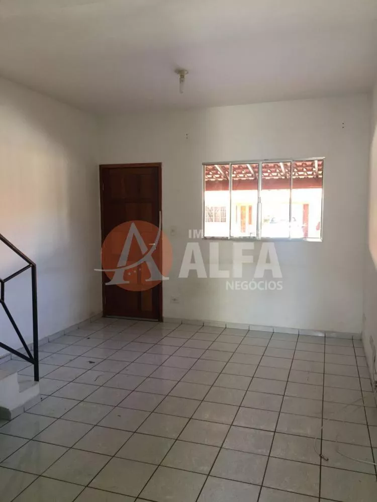 Casa à venda com 2 quartos, 70m² - Foto 4