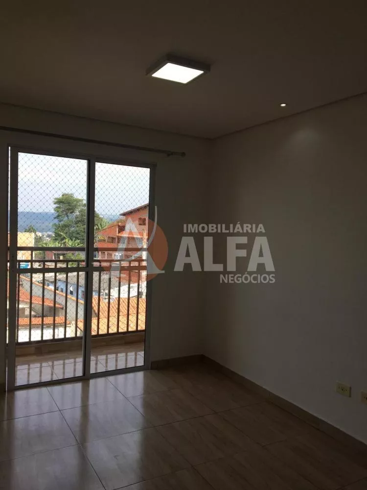 Apartamento à venda com 2 quartos, 62m² - Foto 3