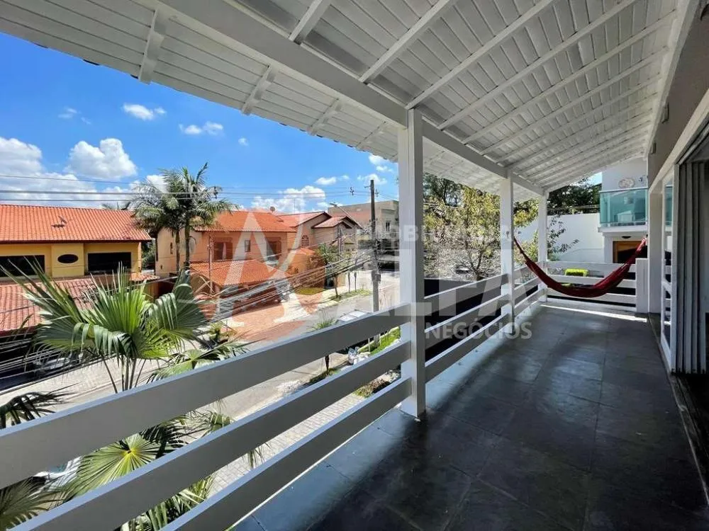 Casa, 5 quartos, 285 m² - Foto 4
