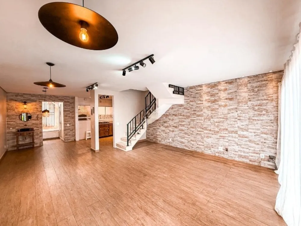 Casa, 4 quartos, 142 m² - Foto 1