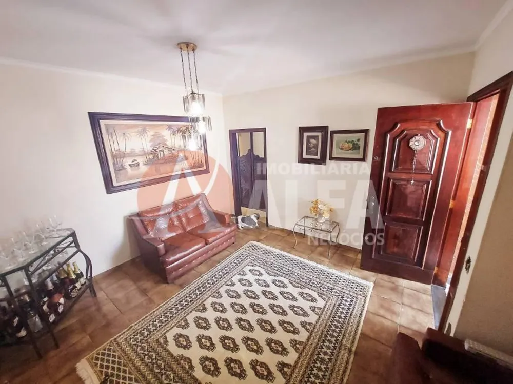Casa, 4 quartos, 175 m² - Foto 2