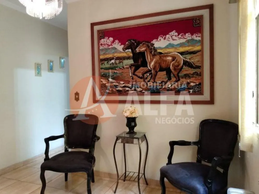 Casa, 4 quartos, 175 m² - Foto 3
