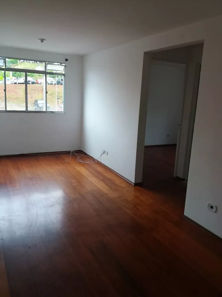 Apartamento para alugar com 2 quartos, 60m² - Foto 2