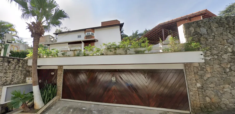 Casa, 5 quartos, 1651 m² - Foto 1
